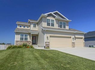 1417 Falcon Ridge, Waterloo, IA 50701