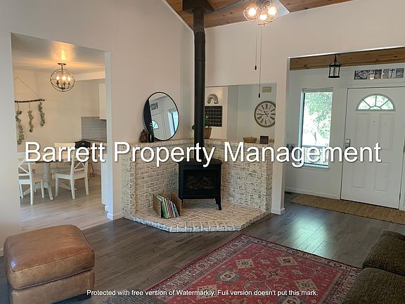5th image of 18031 Foxtail Dr
