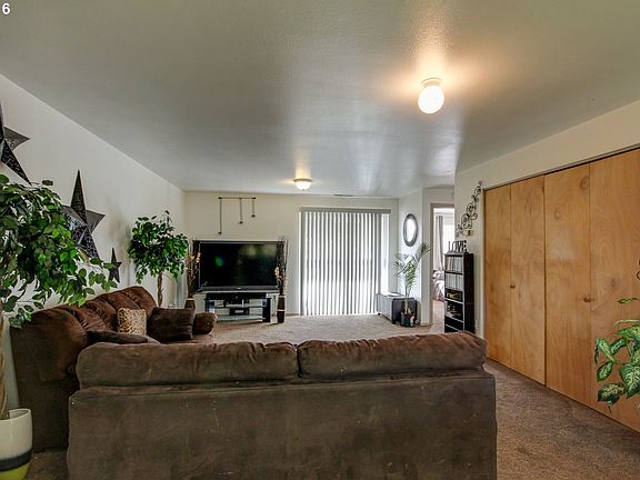 3rd image of 70 Dion Ct APT 3