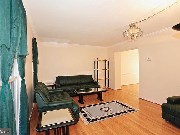 3rd image of 18702 Capella Ln