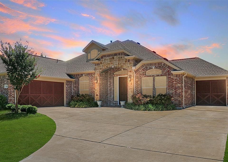 1st image of 821 Salada Dr