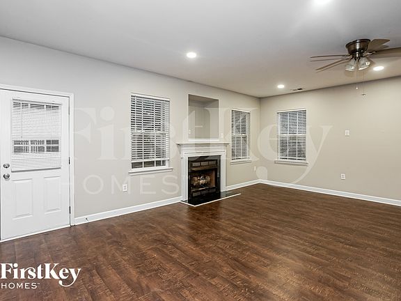 3rd image of 4204 High Shoals Dr