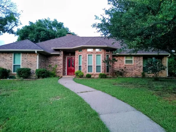 1802 Fairfax Cir, Grapevine, TX 76051