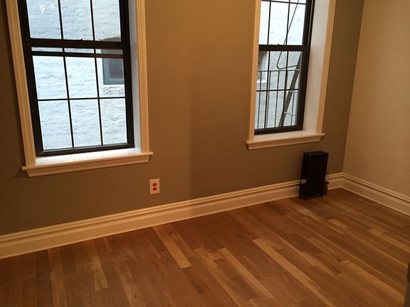 3rd image of 76 Orchard St APT 5