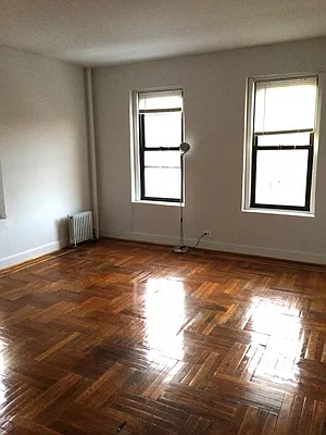 Rented by Bohemia Realty Group | media 14