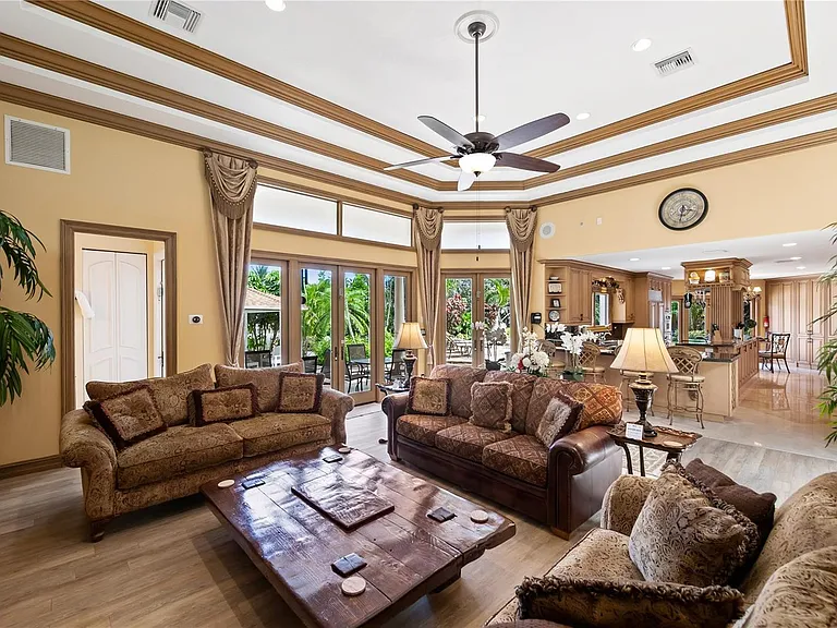 1600 S Ocean Dr — Photo 13