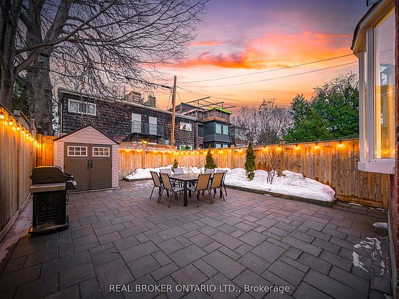 3rd image of 8 Springhurst Ave