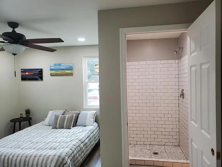 8033 Edgewater Ave — Photo 15
