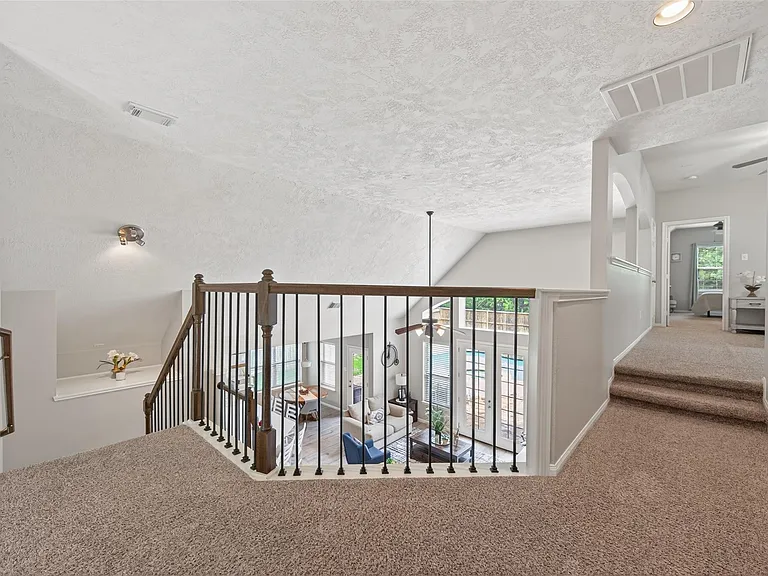 155 E Concord Valley Cir — Photo 32
