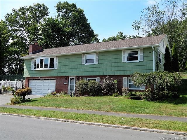 Open and Bright High Ranch ...