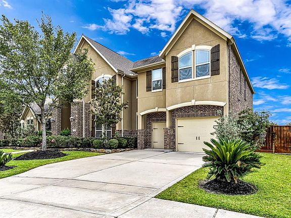 3rd image of 23522 Bellina Dr