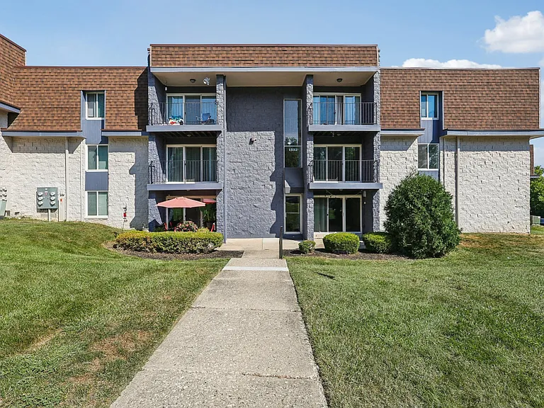 Oakwood Apartments — Photo 28