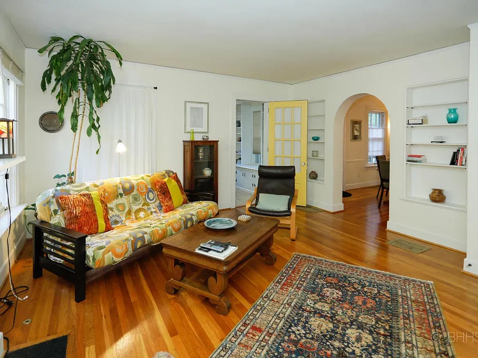 2001 Waite Ave-105