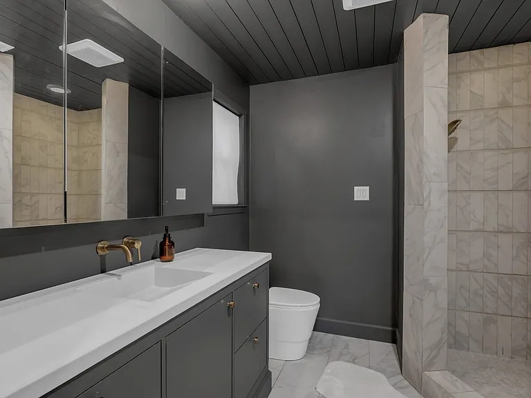 Arbor Ln — Photo 21