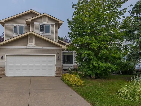 819 113a St NW, Edmonton, AB T6J 6W5