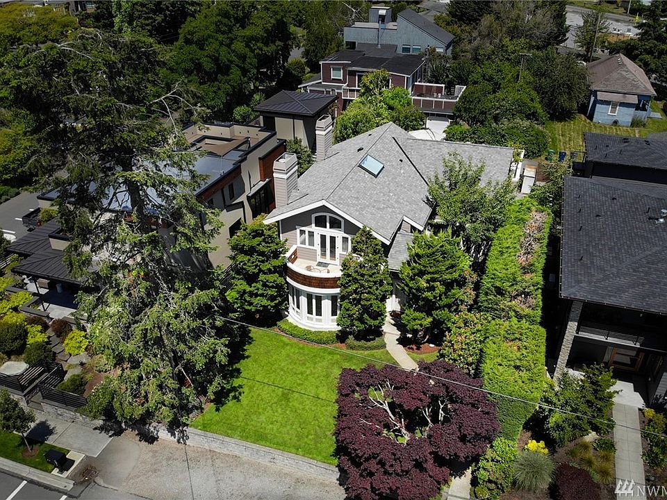 1st image of 442 13th Ave W