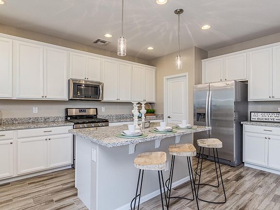 3rd image of 20657 W Briarwood Dr