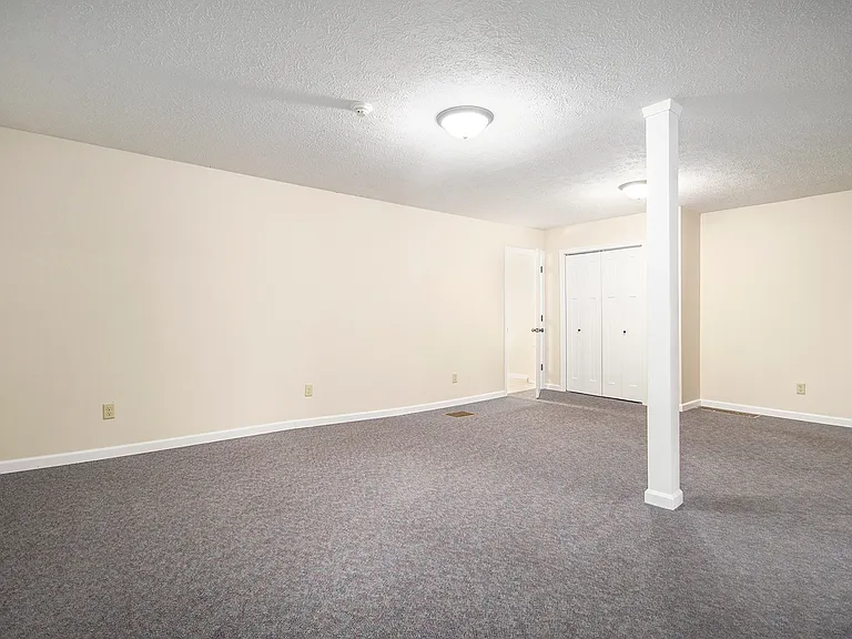 3728 Lincolnway E #A — Photo 10