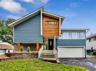 3307 Fountainbleau Dr, Hazel Crest, IL 60429