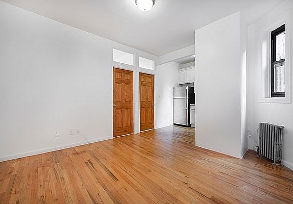 5th image of 423 16th St #10B