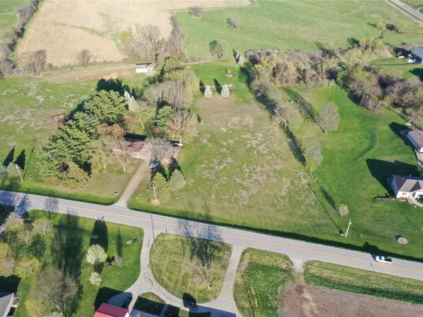 4563 SE Powers Dr, Runnells, IA 50237