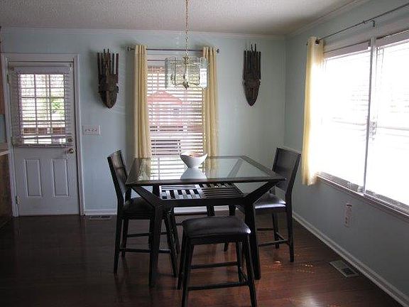 2nd image of 4326 Cricket Dr