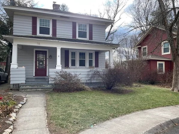 16 Overlook Ter, North Adams, MA 01247
