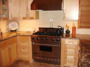 137 Swansea Ln, Chapel Hill, NC 27516