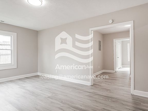 813113_003_living_room_13664008.jpg