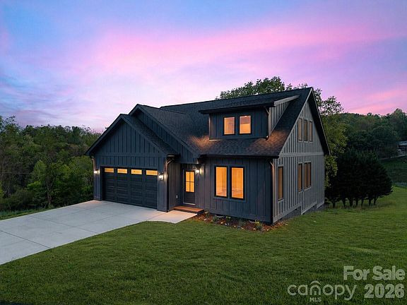 2nd image of 40 Firefly Ridge Trl