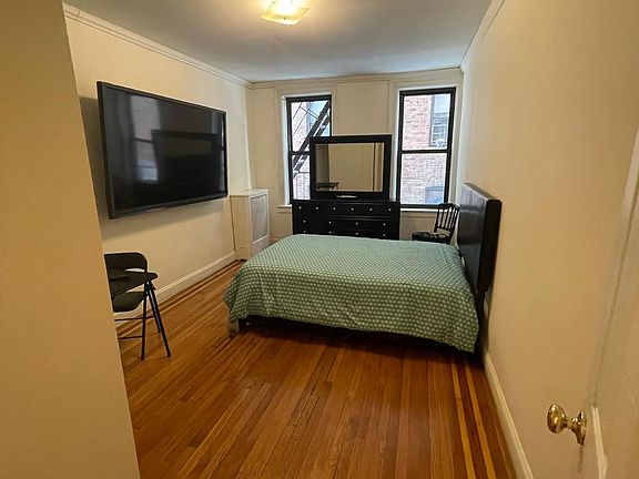 4th image of 1165 Pugsley Ave APT 2A