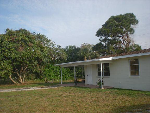 3rd image of 260 Lakeview Ln