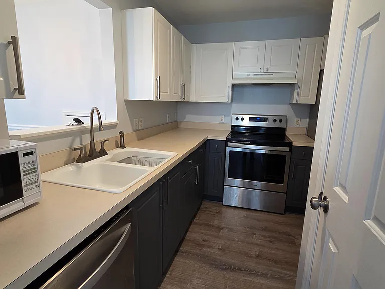 2041 Persimmon Ridge Dr — Photo 7