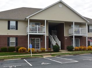 173 Central Blvd APT 18, Mount Washington, KY 40047