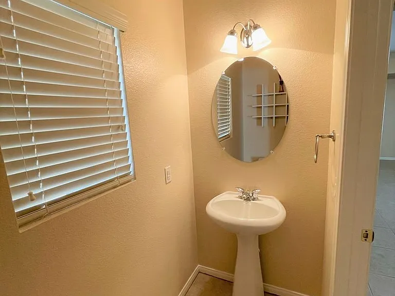 10595 Salmon Leap St — Photo 13