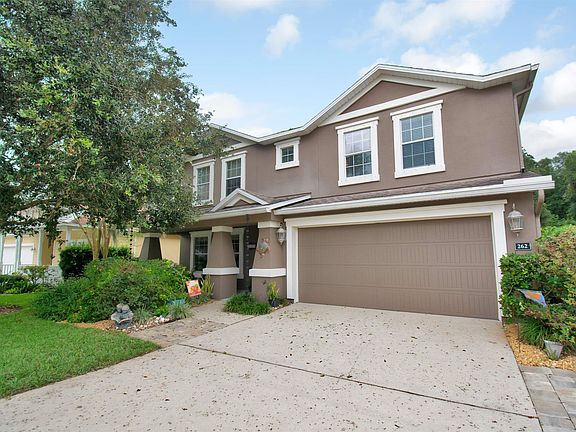 4th image of 262 Roaring Brook Dr