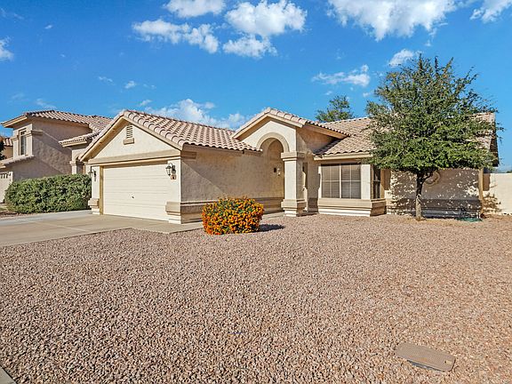 2nd image of 1250 W Canary Way