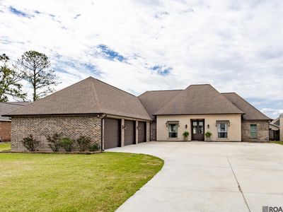 2037 Antonio Rd, Port Allen, LA, 70767