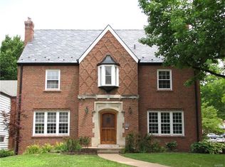 7725 Mohawk Pl, Saint Louis, MO 63105