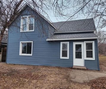 918 5th St NE, Little Falls, MN, 56345
