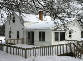 W7613 Bohling Rd, Poynette, WI 53955