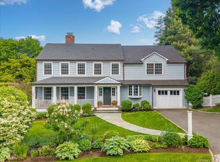 1 Elm Ave, Larchmont, NY 10538