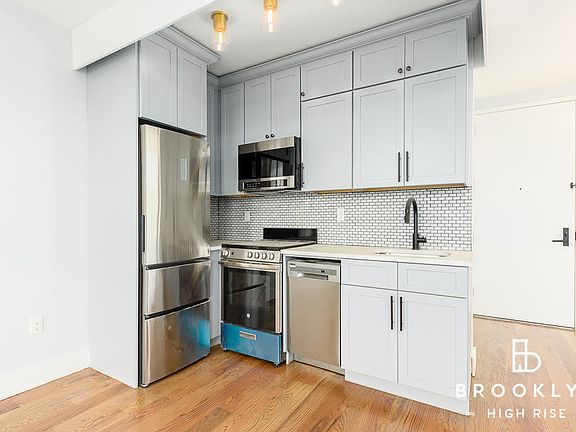 5th image of 1160 Rogers Ave #B5