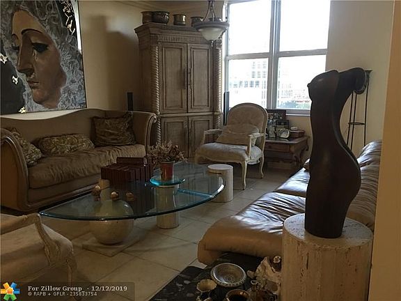 2nd image of 511 SE 5th Ave APT 1022