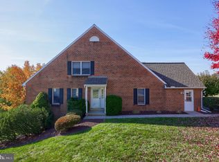 451 Hillside Dr, Mountville, PA 17554
