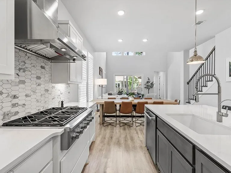 28 Clearview Terrace Pl — Photo 13