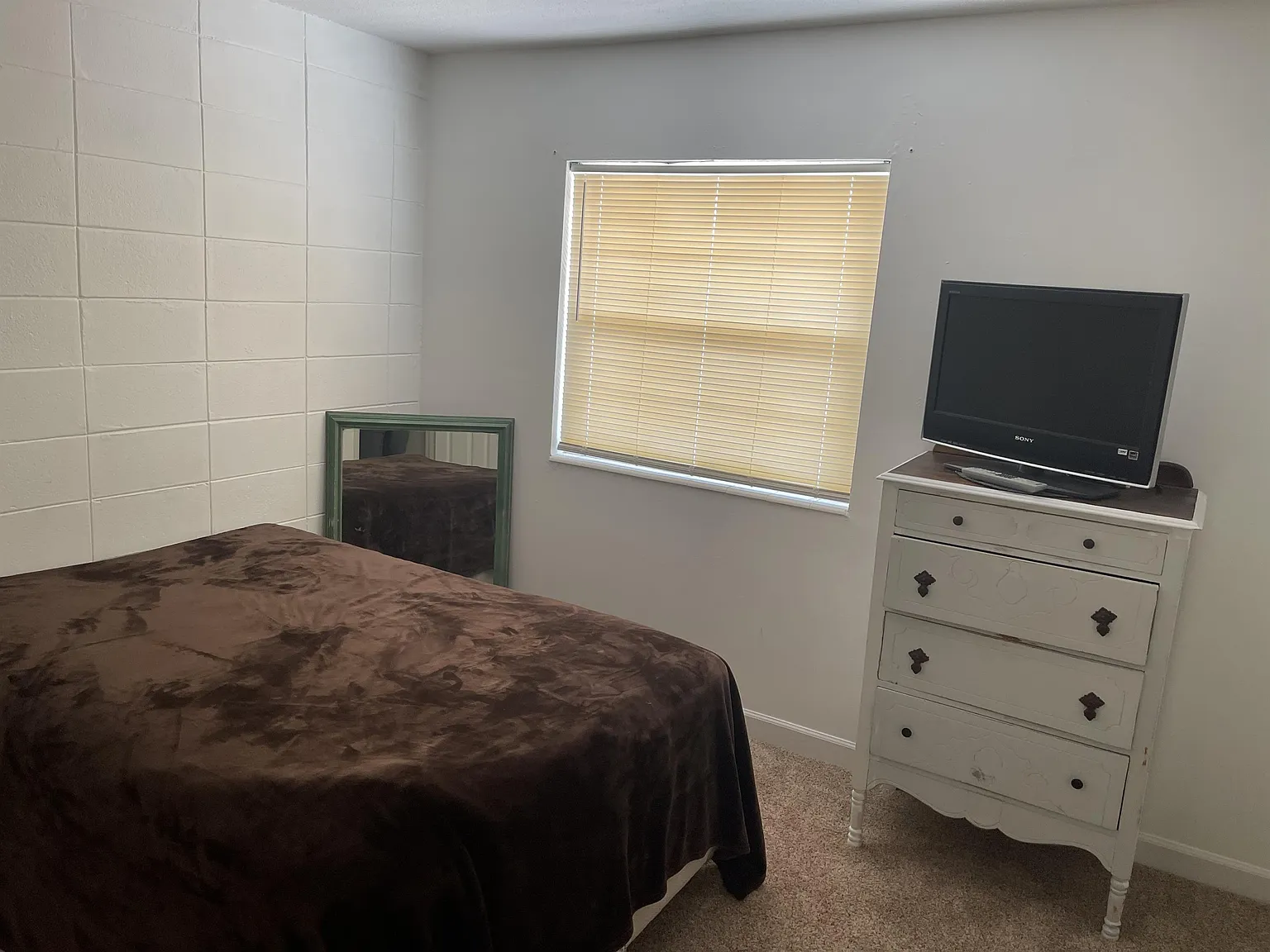 55 Needle Blvd — Photo 2