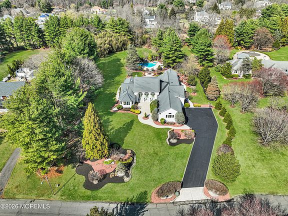 5th image of 10 Old Cider Mill Road