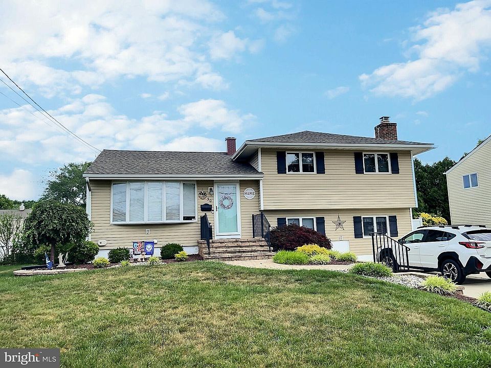 1st image of 30 Gary Dr