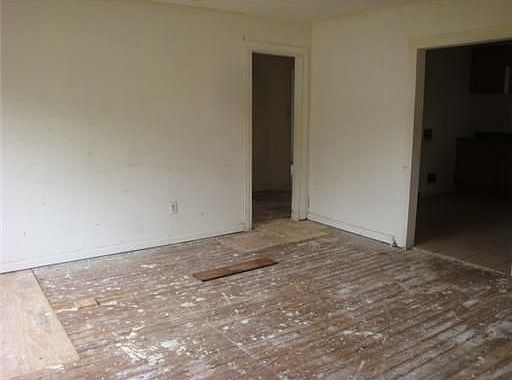4th image of 1111 Canal St